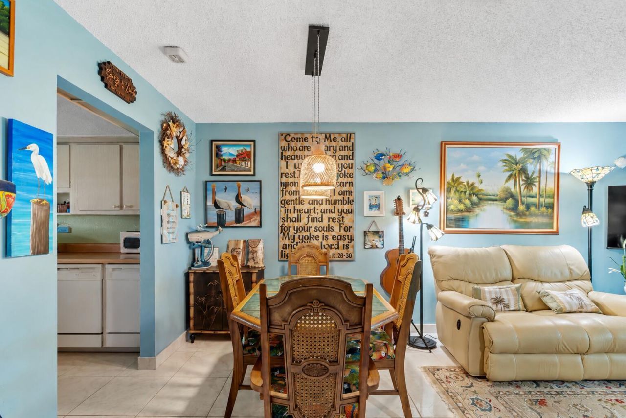 2017 SW Golf Lane, Unit 113, Boynton Beach, FL 33426 Photo