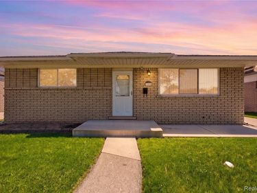 25060 Koontz Street, Roseville, MI 48066