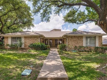 7003 Kingsbury Drive, Dallas, TX 75231