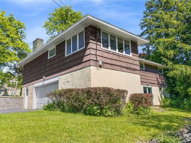 1500 Salt Springs Road, Syracuse, NY 13214