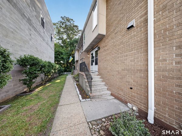 26 Highview , Unit B, Stamford, CT 06907