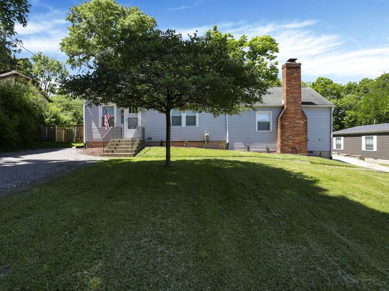 133 E South Street, Lithopolis, OH 43136 Photo 2