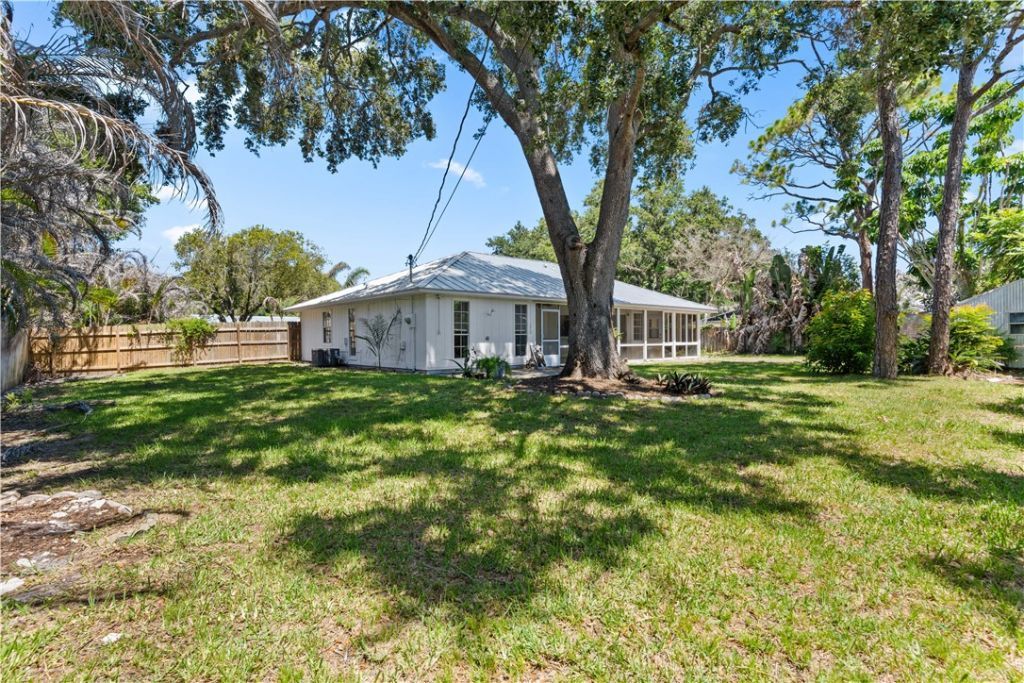 550 11th Avenue, Vero Beach, FL 32962 Photo