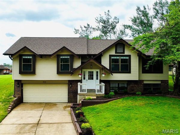 940 Ampere Court, Lake St Louis, MO 63367