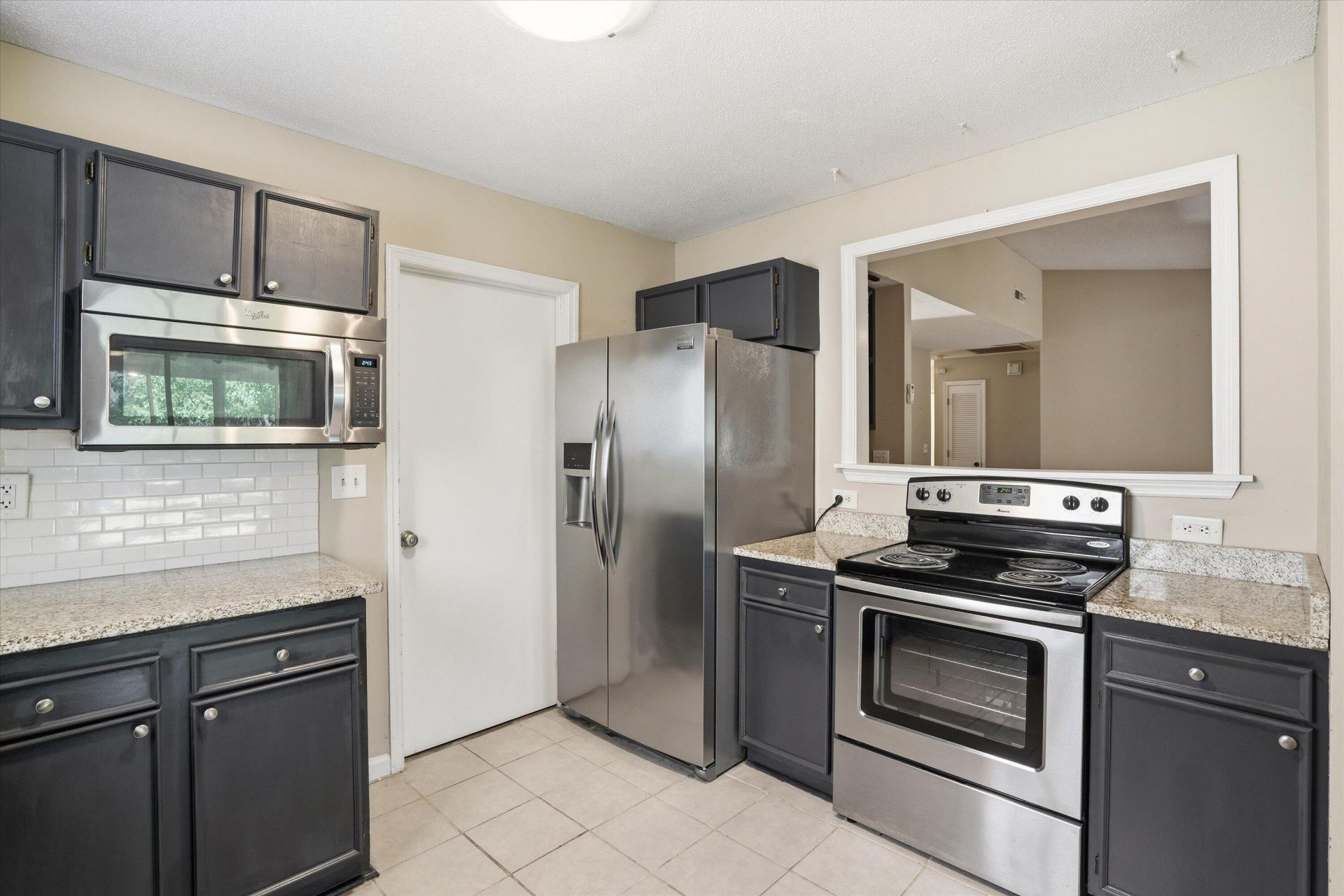 103 Tram Court Photo 11