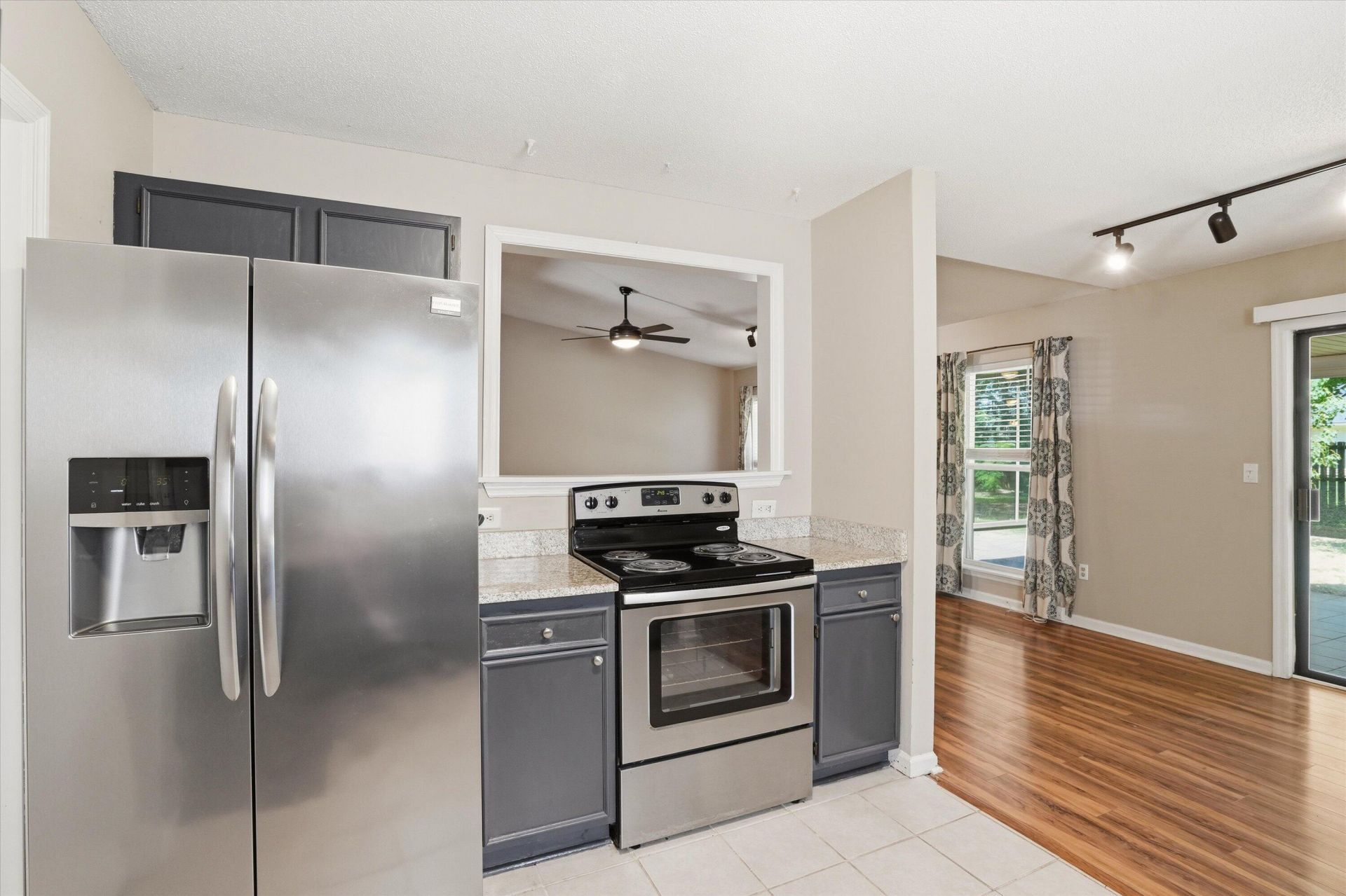 103 Tram Court Photo 12