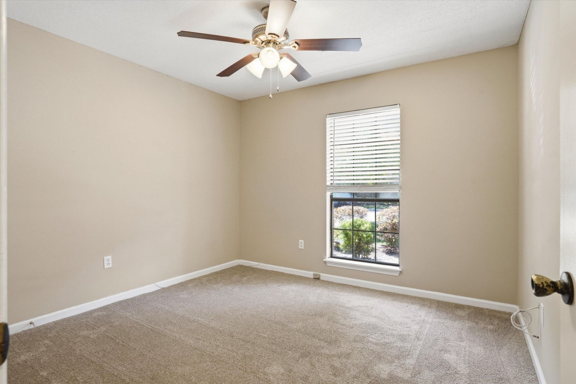 103 Tram Court Photo 14