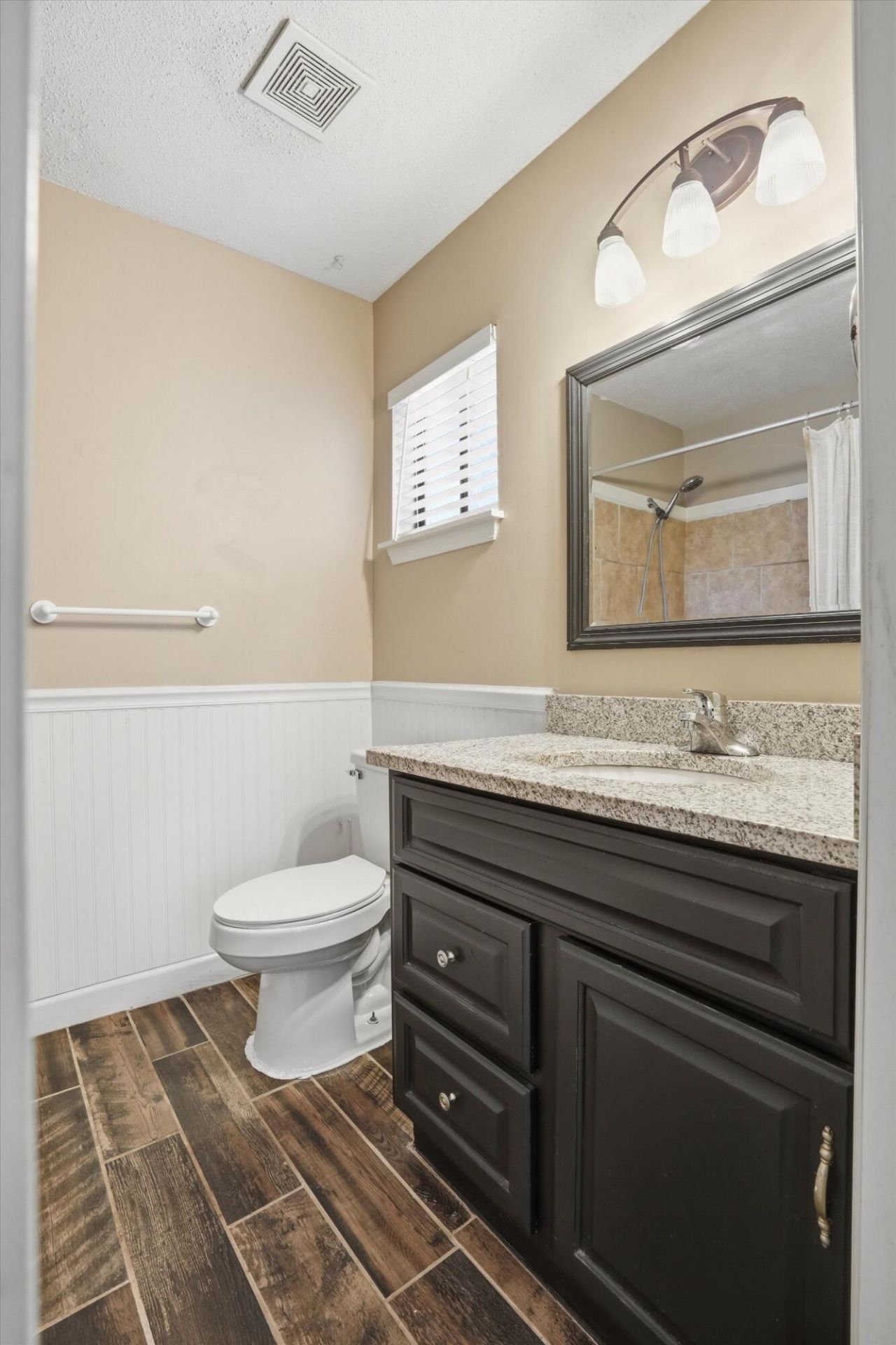 103 Tram Court Photo 24