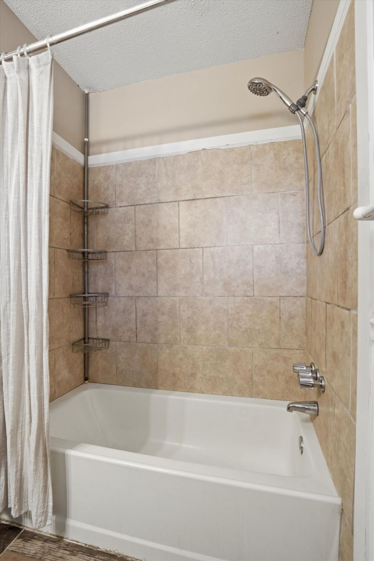 103 Tram Court Photo 25