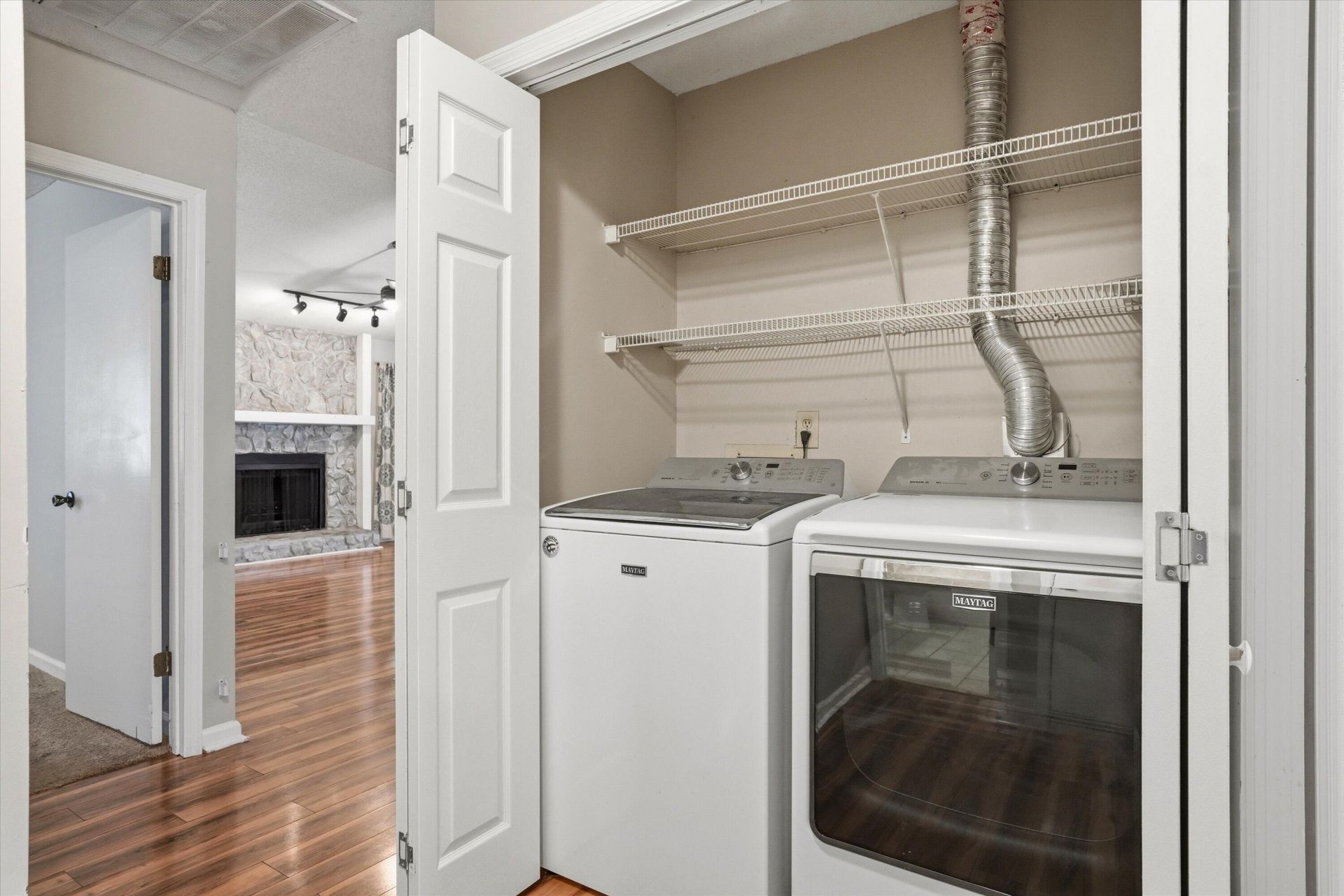 103 Tram Court Photo 26