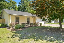 103 Tram Court photo 4
