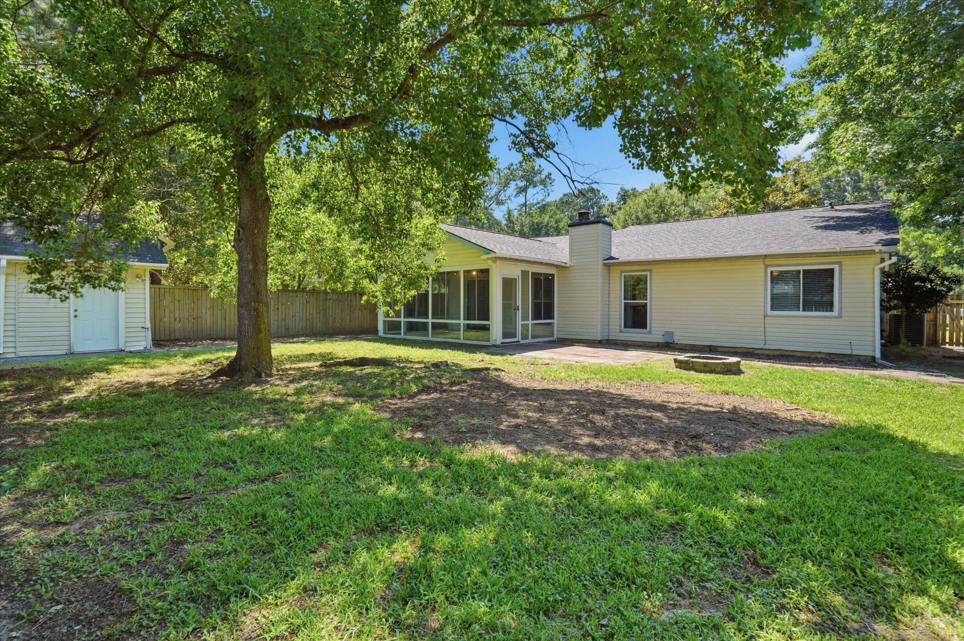 103 Tram Court Photo 31