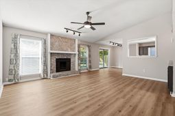103 Tram Court photo 4