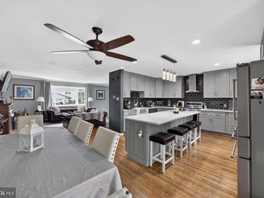 463 PINEWOOD ROAD, PHILADELPHIA, PA 19116