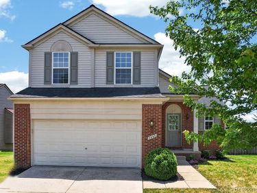7460 Kensington Drive, York Twp, MI 48197