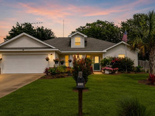 1860 Justice Circle, Gulf Breeze, FL 32563