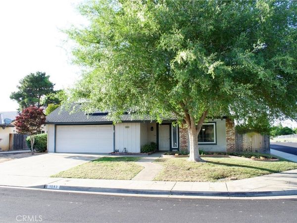1583 Celeste, Clovis, CA 93611