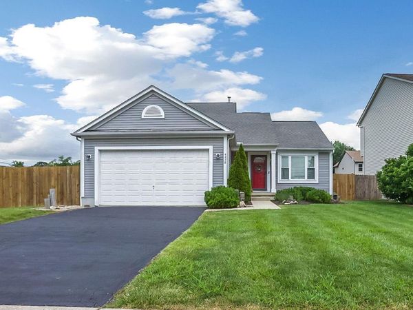 4478 Knoll Crest Drive, Grove City, OH 43123
