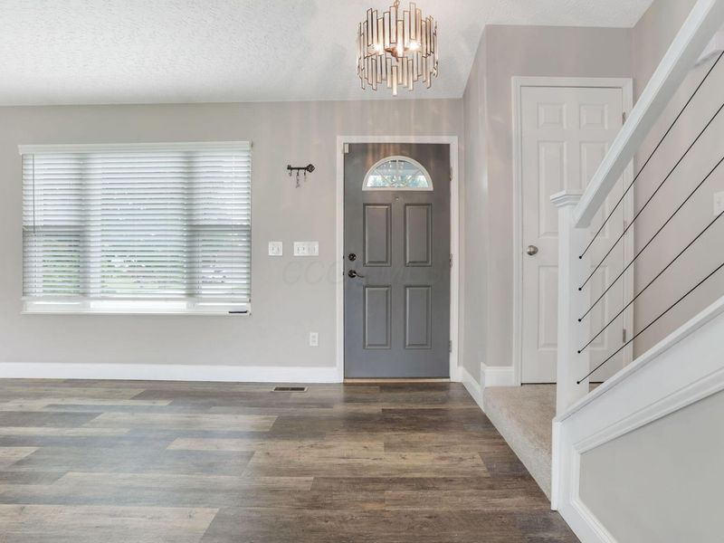 4478 Knoll Crest Drive, Grove City, OH 43123 Photo 7