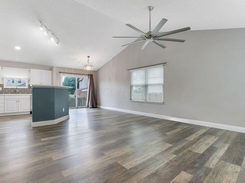 4478 Knoll Crest Drive, Grove City, OH 43123 Photo 8