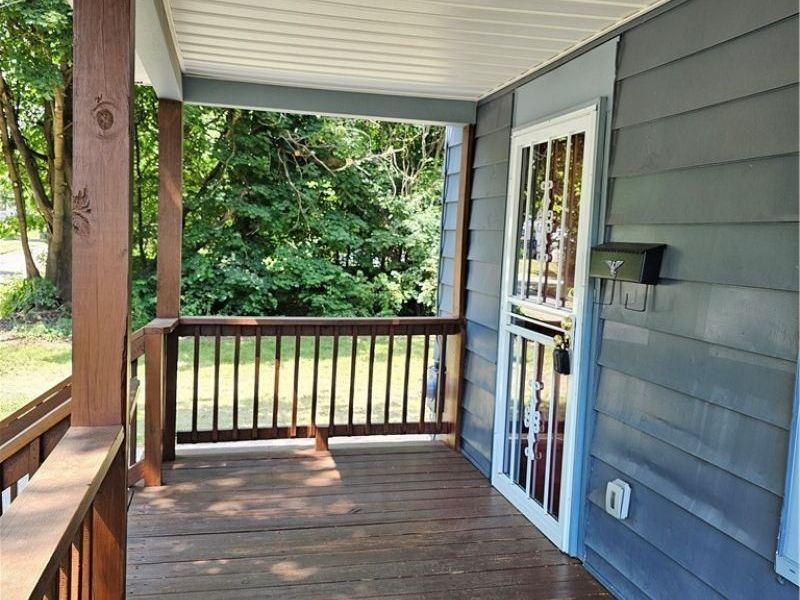 1005 Raymond Street, Akron, OH 44307 Photo 2