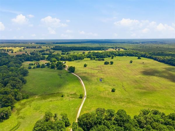 1663 County Road 1405 , Bogata, TX 75417