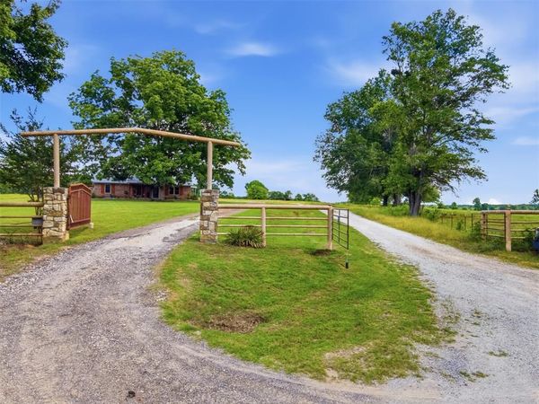 1663 County Road 1405, Bogata, TX 75417