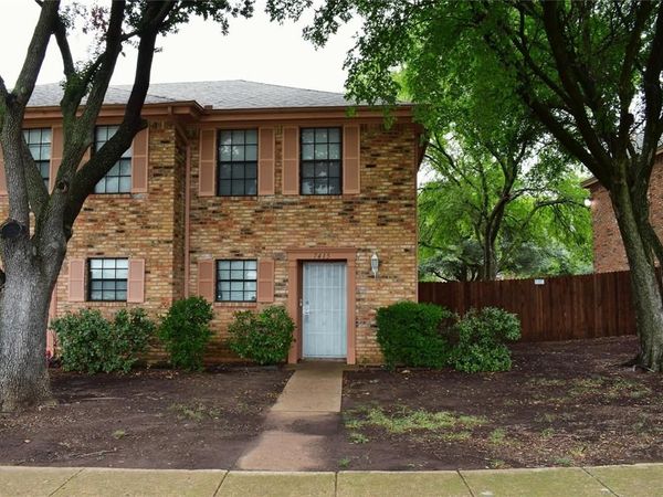 7415 Kingswood Drive, Fort Worth, TX 76133