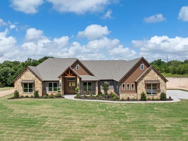 206 Morning Dove Court , Cresson, TX 76035