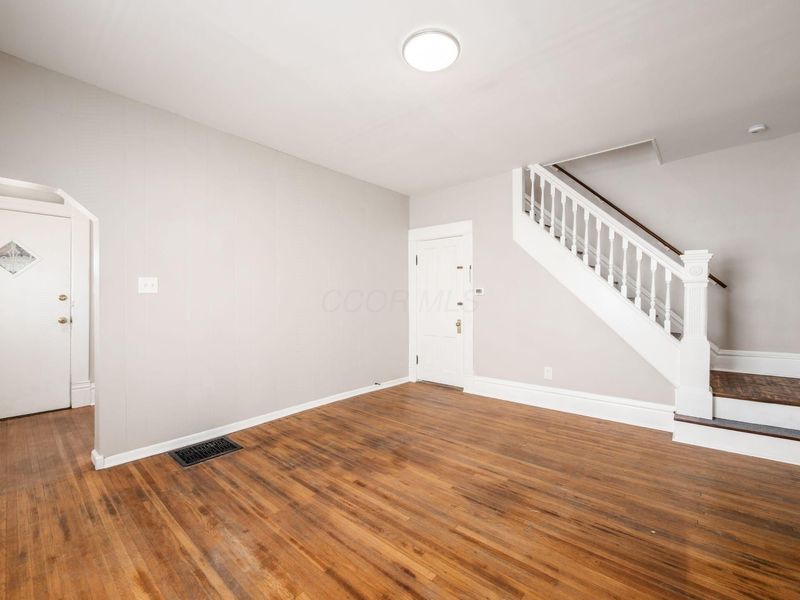 45 S Cypress Avenue, Columbus, OH 43222 Photo 8