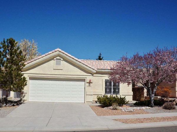 8735 Palomar Avenue NE, Albuquerque, NM 87109