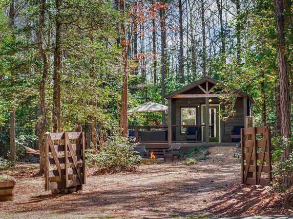 52 County Road 1035, Mentone, AL 35984