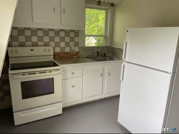 26 Cedric , Derby, CT 06418