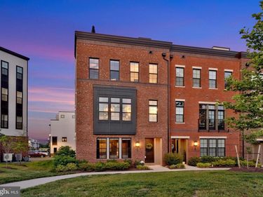 43404 FIFEVILLE SQUARE , ASHBURN, VA 20148