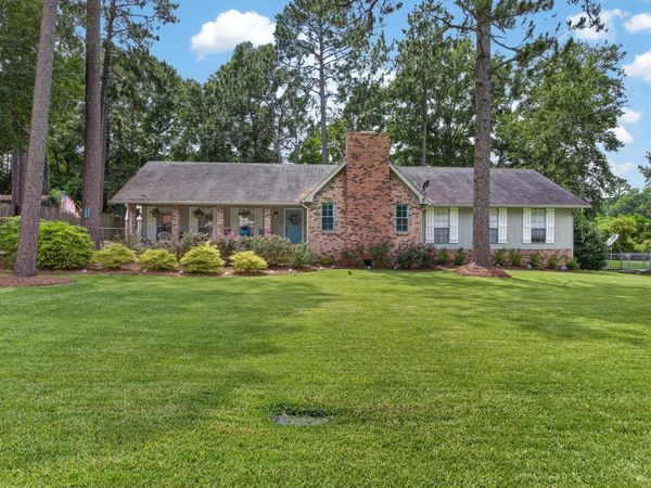 603 Maplewood Dr., Hattiesburg, MS 39402