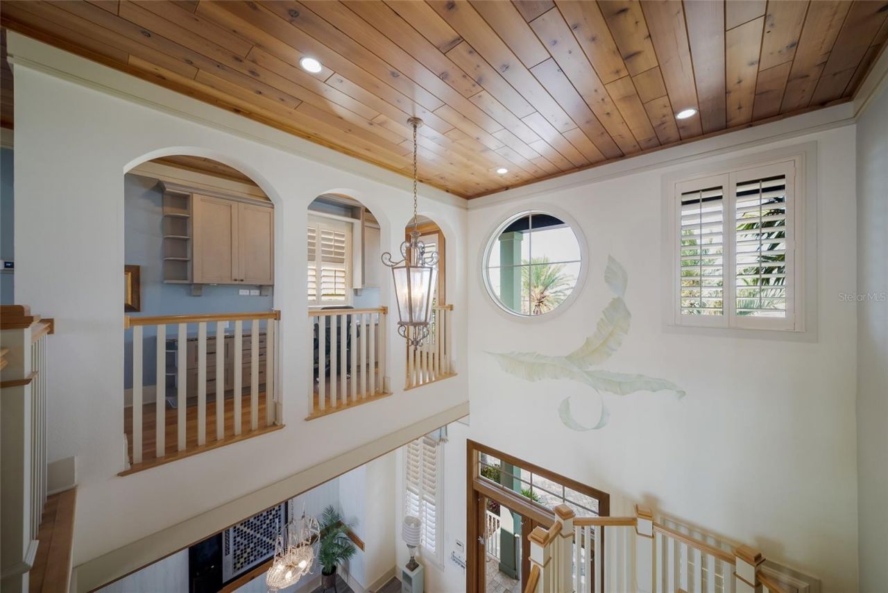 522 Bayview Drive, Bradenton Beach, FL 34217 Photo