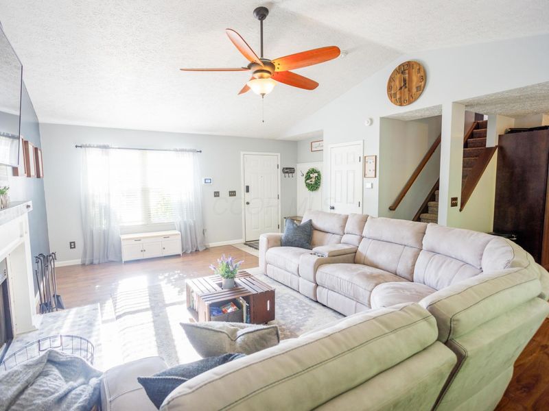 844 Windy Hill Lane, Galloway, OH 43119 Photo 9