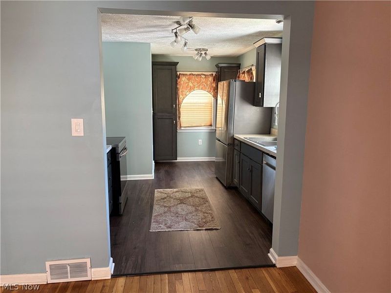 54 E 213th Street, Euclid, OH 44123 Photo 8