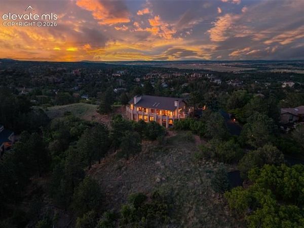 1040 Dark Horse Drive, Colorado Springs, CO 80919