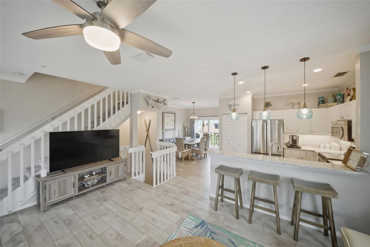 1473 Gulf Drive N, Bradenton Beach, FL 34217 Photo