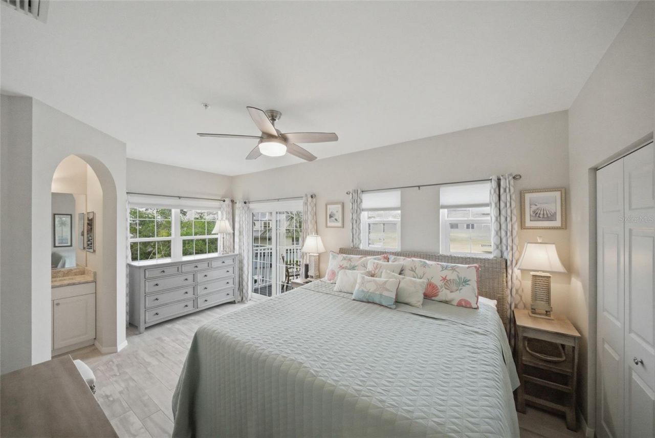 1473 Gulf Drive N, Bradenton Beach, FL 34217 Photo