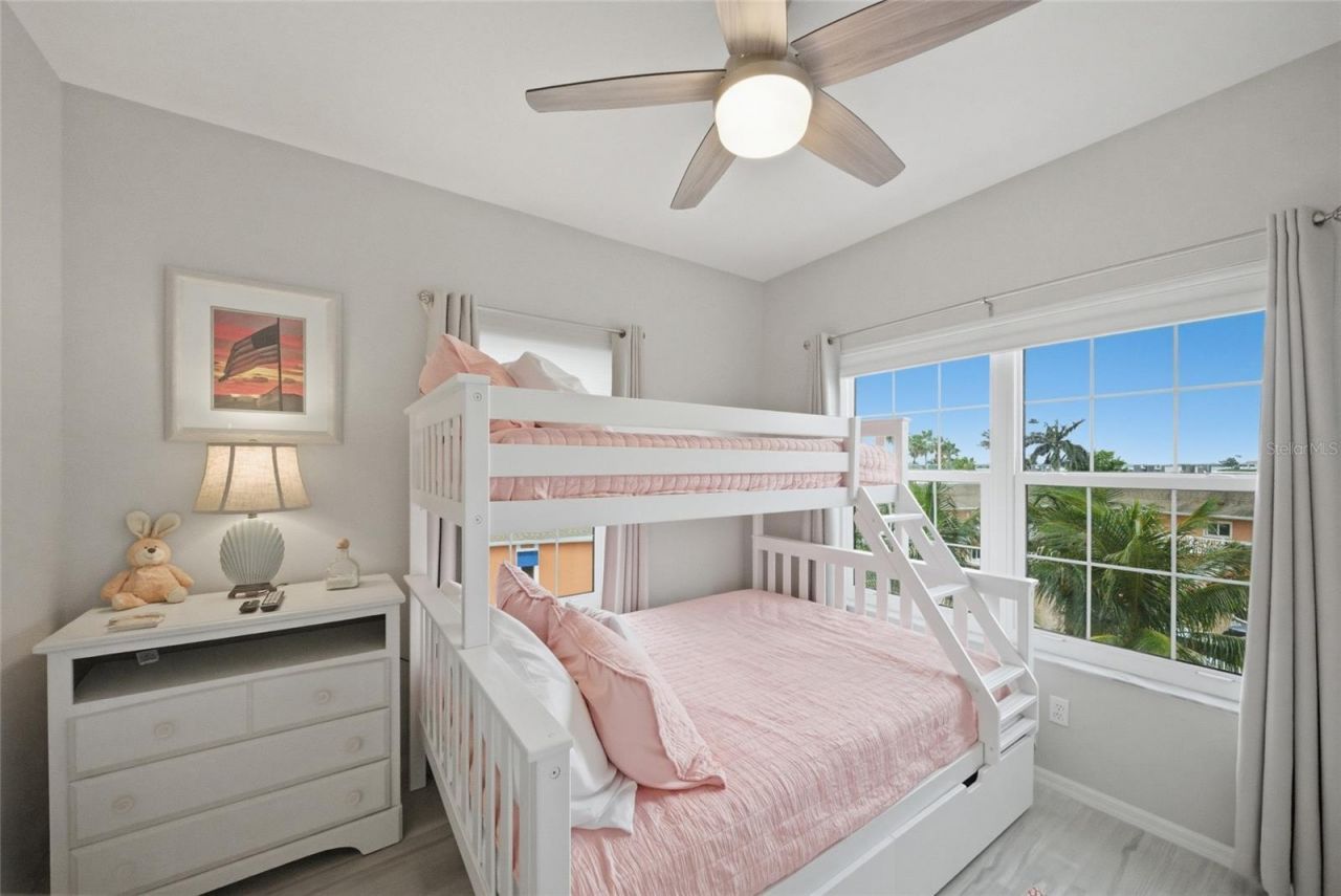 1473 Gulf Drive N, Bradenton Beach, FL 34217 Photo