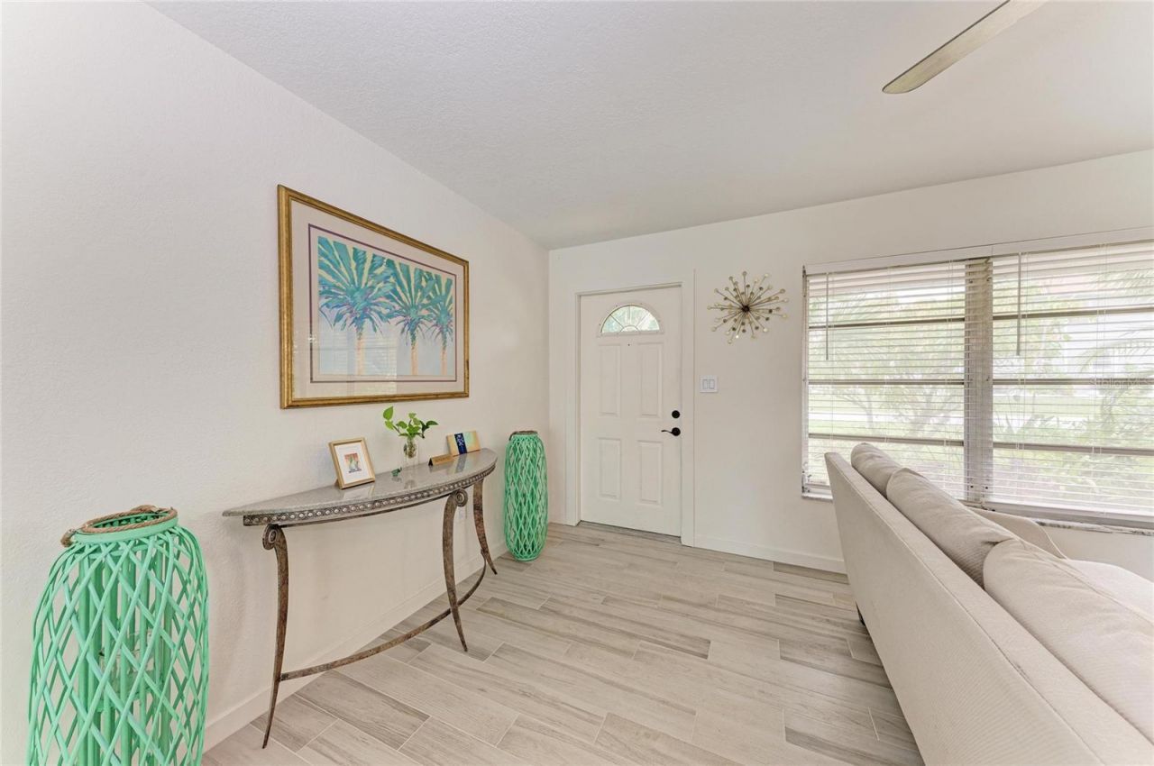 449 W Tarpon Boulevard Nw, Port Charlotte, FL 33952 Photo