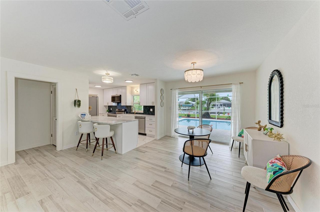 449 W Tarpon Boulevard Nw, Port Charlotte, FL 33952 Photo