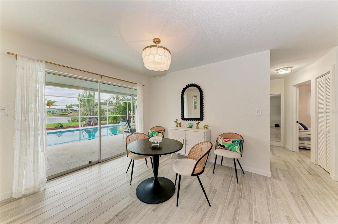 449 W Tarpon Boulevard Nw, Port Charlotte, FL 33952 Photo