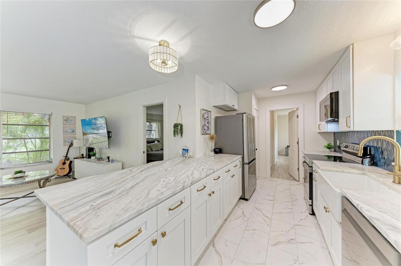 449 W Tarpon Boulevard Nw, Port Charlotte, FL 33952 Photo