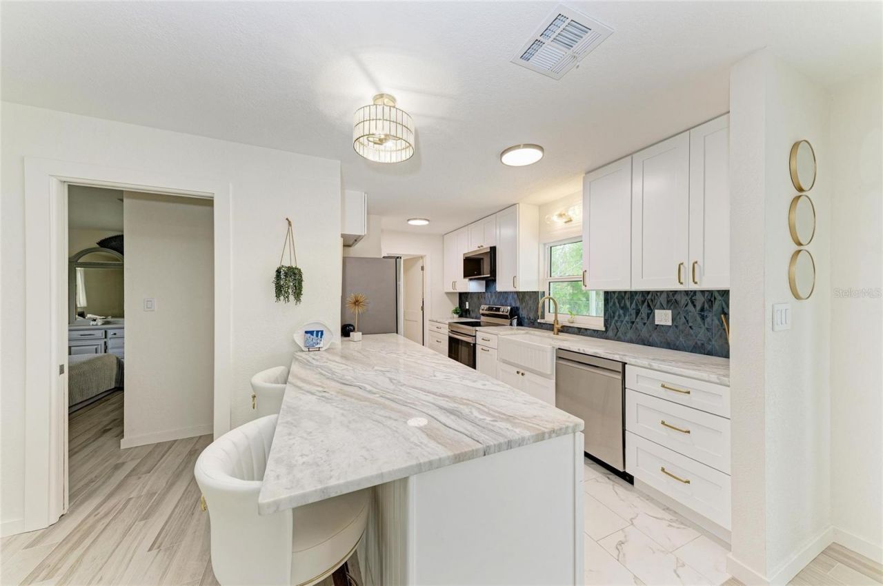 449 W Tarpon Boulevard Nw, Port Charlotte, FL 33952 Photo