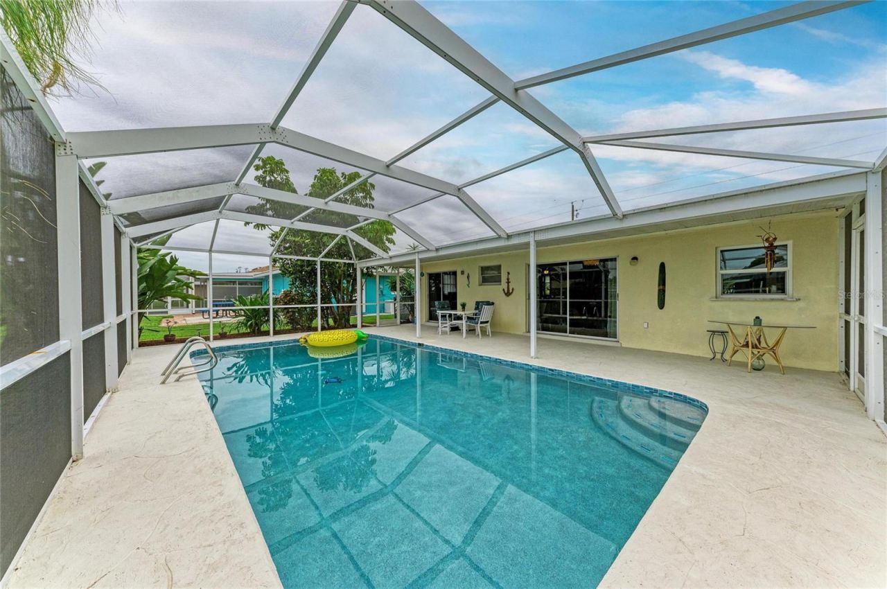 449 W Tarpon Boulevard Nw, Port Charlotte, FL 33952 Photo
