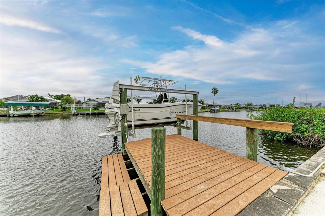 449 W Tarpon Boulevard Nw, Port Charlotte, FL 33952 Photo