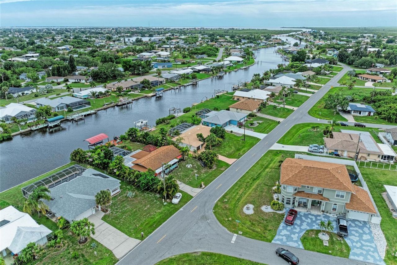 449 W Tarpon Boulevard Nw, Port Charlotte, FL 33952 Photo